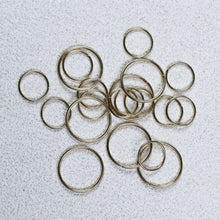 Load image into Gallery viewer, 20Pcs New Style Open Loop Hair Dreadlocks Metal Rings Clips Dreadlocks Beads for Braids Hair Extension Accessories